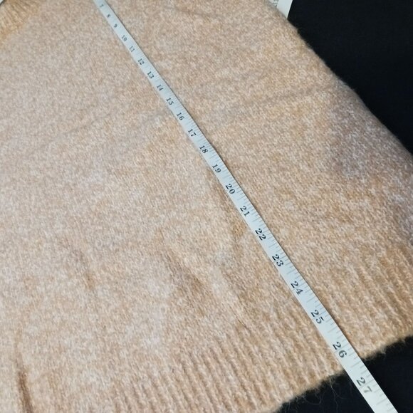 NWT, Pink Clover, Size L, Peach/Orange Color Knit Pullover Crewneck Sweater - Picture 11 of 11